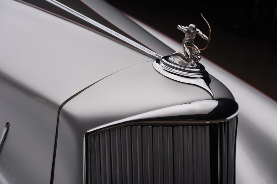 Детали экстерьера Pierce-Arrow Silver Arrow 1933 года  (фото 7 из 42)